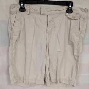 Dockers Mid-Rise Curvy 10 Shorts Khaki